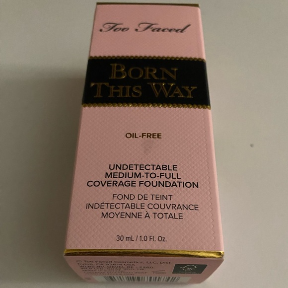 Too Faced - Born This Way - Natural Finish Longwear Liquid Foundation (SNOW) - Picture 6 of 16